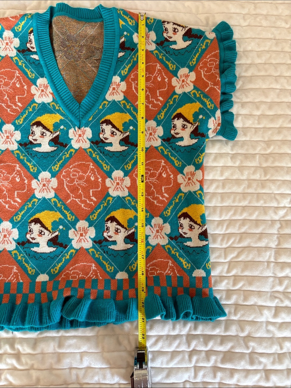 Retro Ruffle Knit V-Neck Top - Picture 5 of 5
